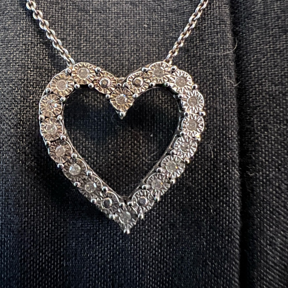 Bridge Diamond Heart Pendant Necklace (1/10 CTW)